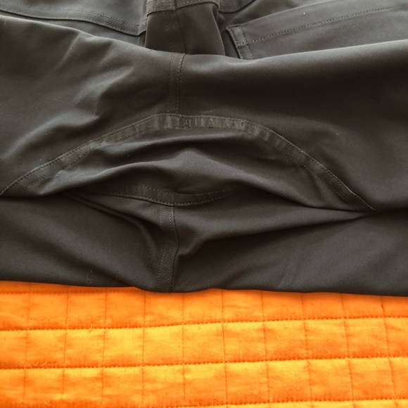 ABC classic-fit pant 32” *Warpstreme colour Obsidian from 2018. - Picture 3 of 5